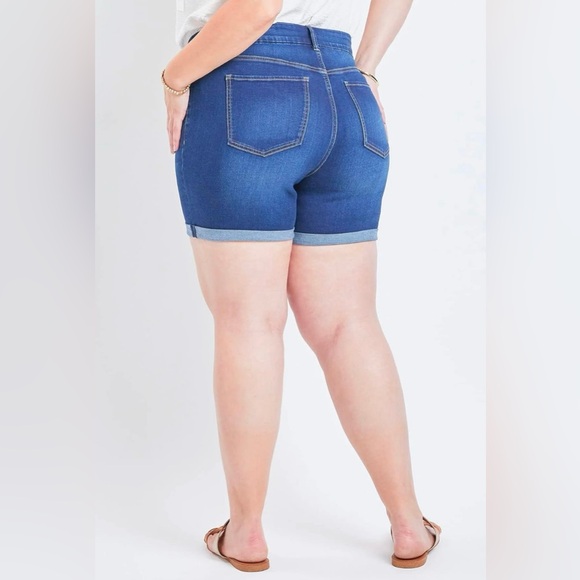 Royalty For Me Women's Plus Sz High Rise Curvy Exposed Button Fly Cuffed Shorts - Picture 3 of 6